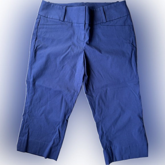 The Limited Pants - NEW The Limited Women’s Capri Size 8 Blue Exact Stretch